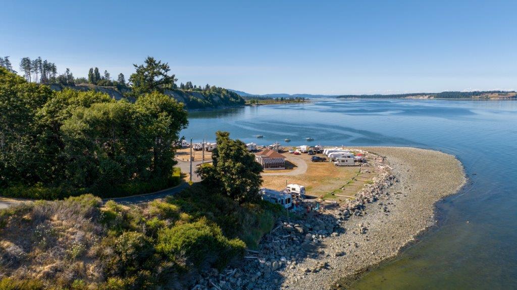 Side view of Beachcomber RV Park and the shoreline