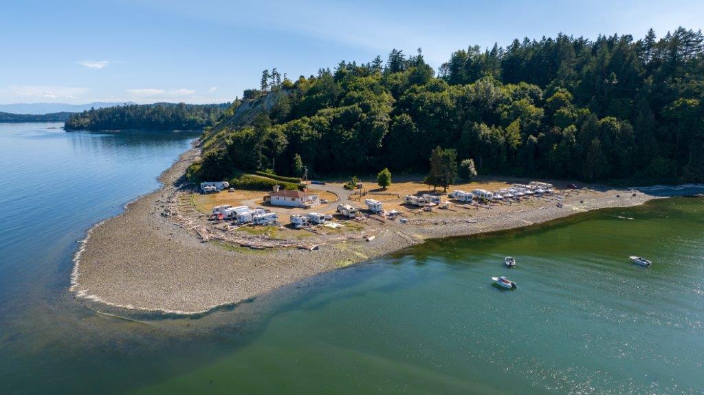 Waterfront RV sites at Beachcomber RV Park